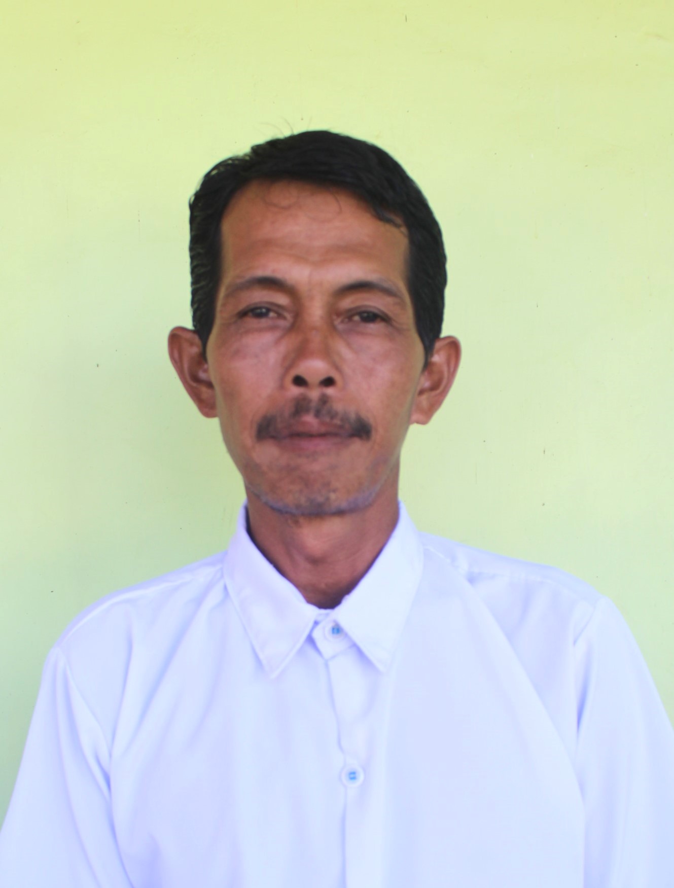 Foto Saharuddin